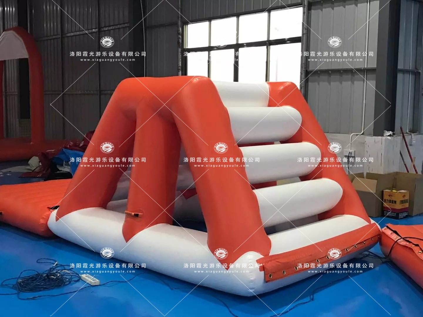 乌当水上闯关设施